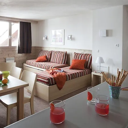 Pierre & Les Gemeaux Apart-hotel