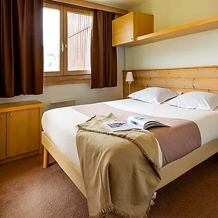 Hotel apartamentowy Pierre & Les Gemeaux