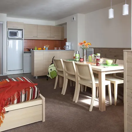 Pierre & Les Gemeaux Aparthotel 3*
