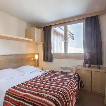 Pierre & Les Gemeaux Aparthotel 3*
